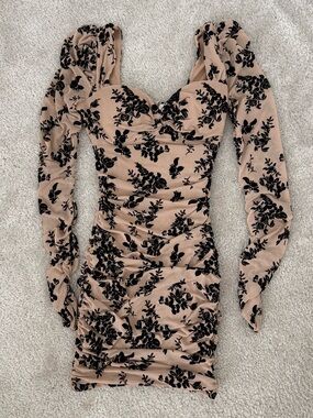 privy Nude and Black Floral Ruched Long-Sleeve Bodycon Dress